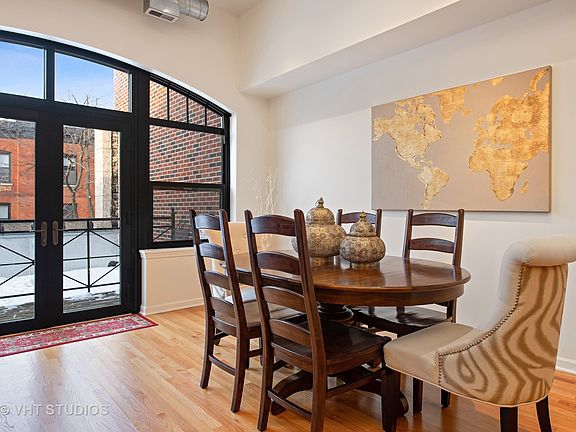 3rd image of 1201 W Wrightwood Ave APT 17