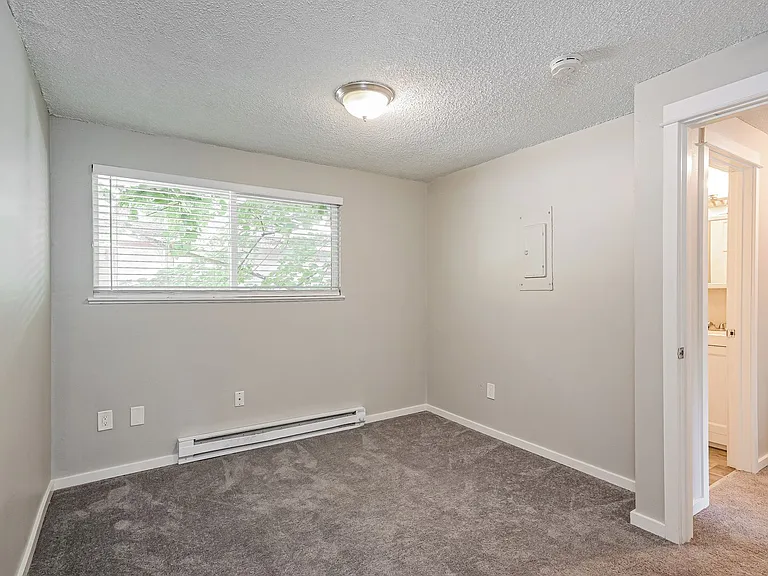 5011 SW Beaverton Hillsdale Hwy — Photo 31
