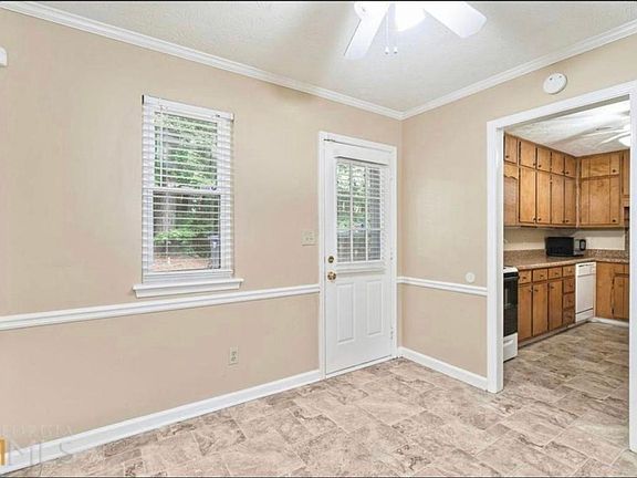 3rd image of 2593 Whitehead Place Dr