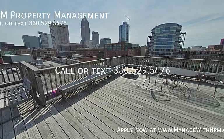 1133 W 9th Street — Photo 11