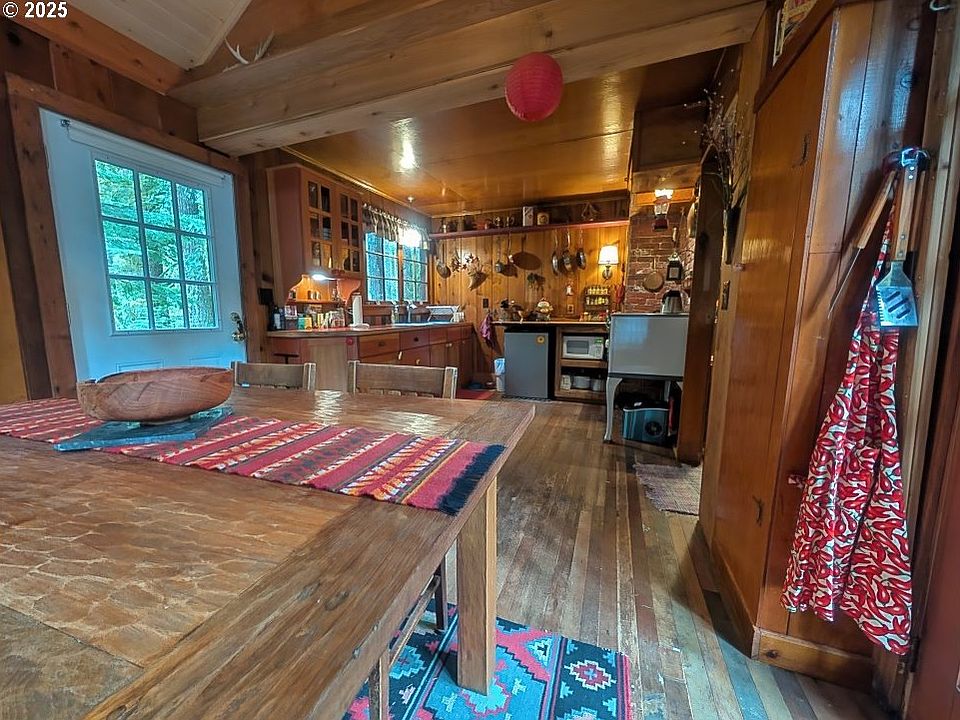 16th image of this home