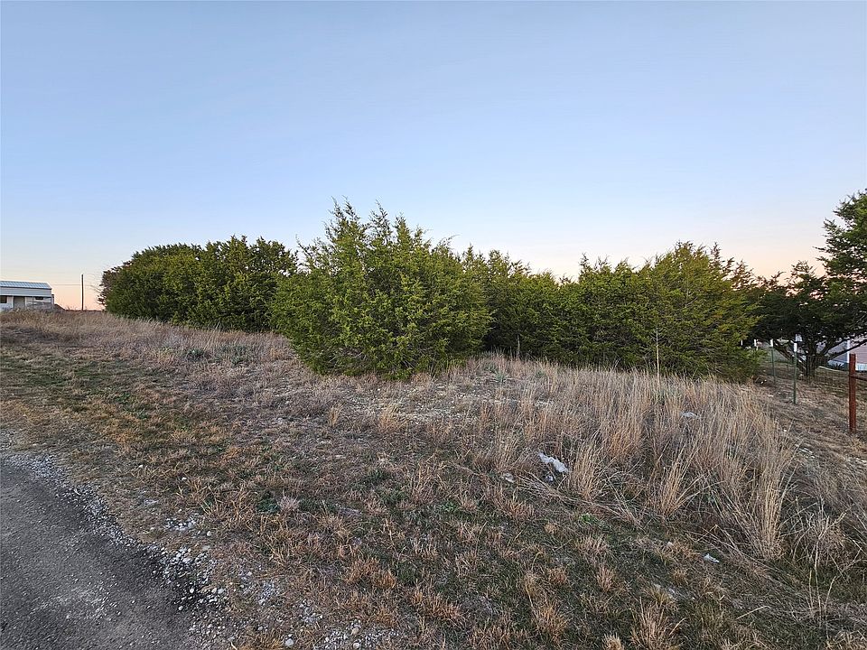 1st image of 107 Garnet Dr