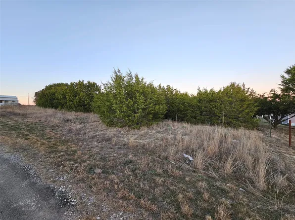 107 Garnet Dr, Weatherford, TX 76087