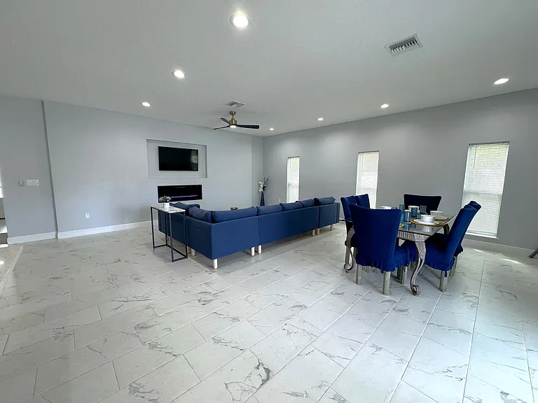 302 Archimedes St — Photo 11