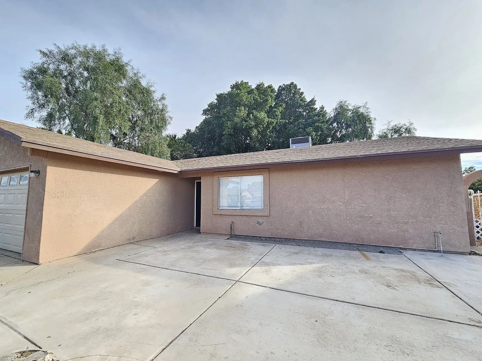 3 bed, 1325 sqft, $1,345 — Photo 2