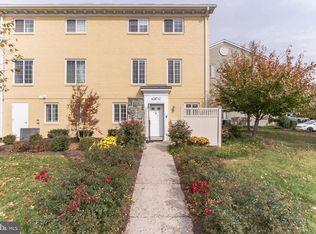 4187 S Four Mile Run Dr UNIT C, Arlington, VA 22204