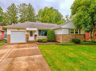 1156 Blanchester Rd, Lyndhurst, OH 44124