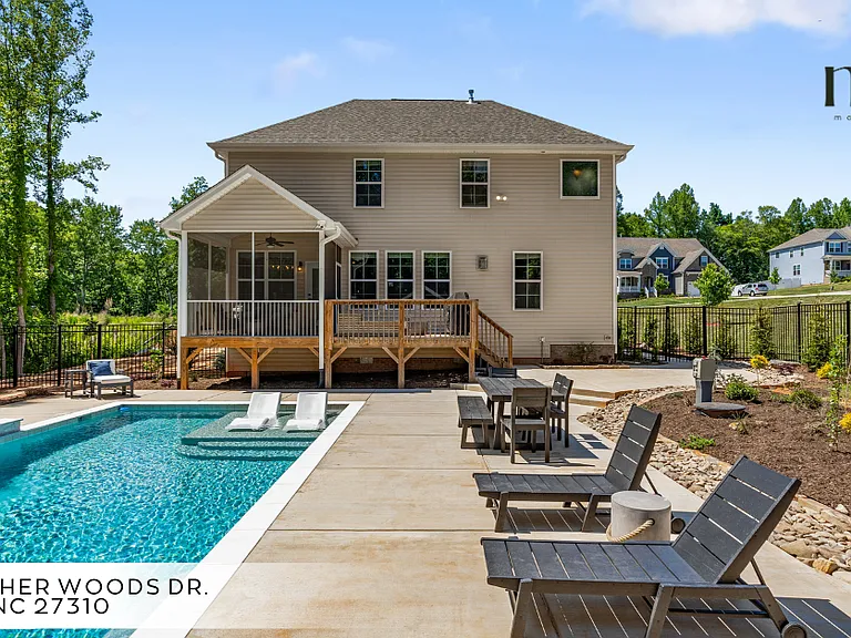 4660 Thatcher Woods Dr — Photo 31