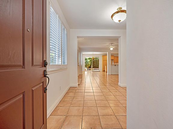 3rd image of 121 Perazul Cir