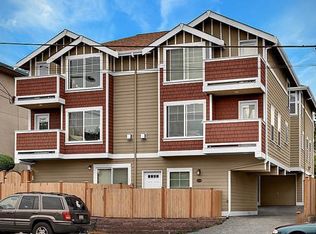 1006A N 45th St, Seattle, WA 98103