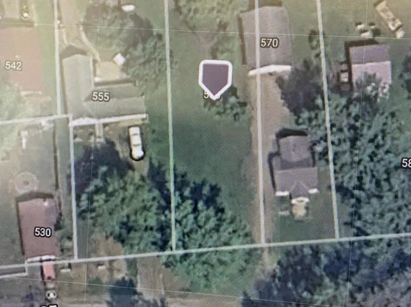 560 5th St SE, Milaca, MN 56353