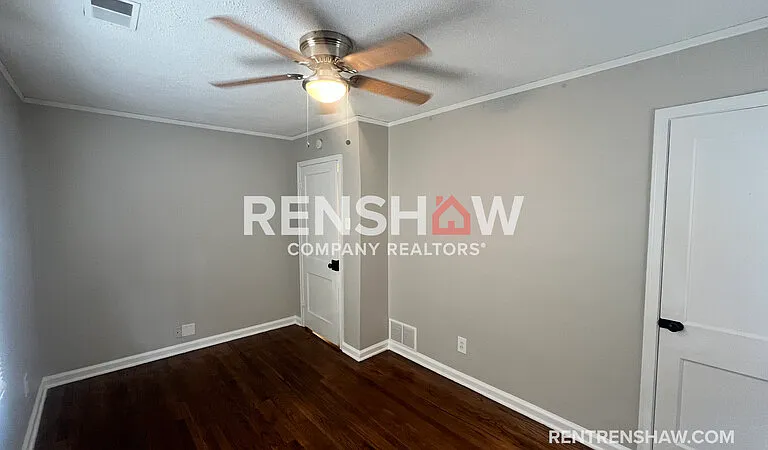 3822 Maid Marian Ln — Photo 8