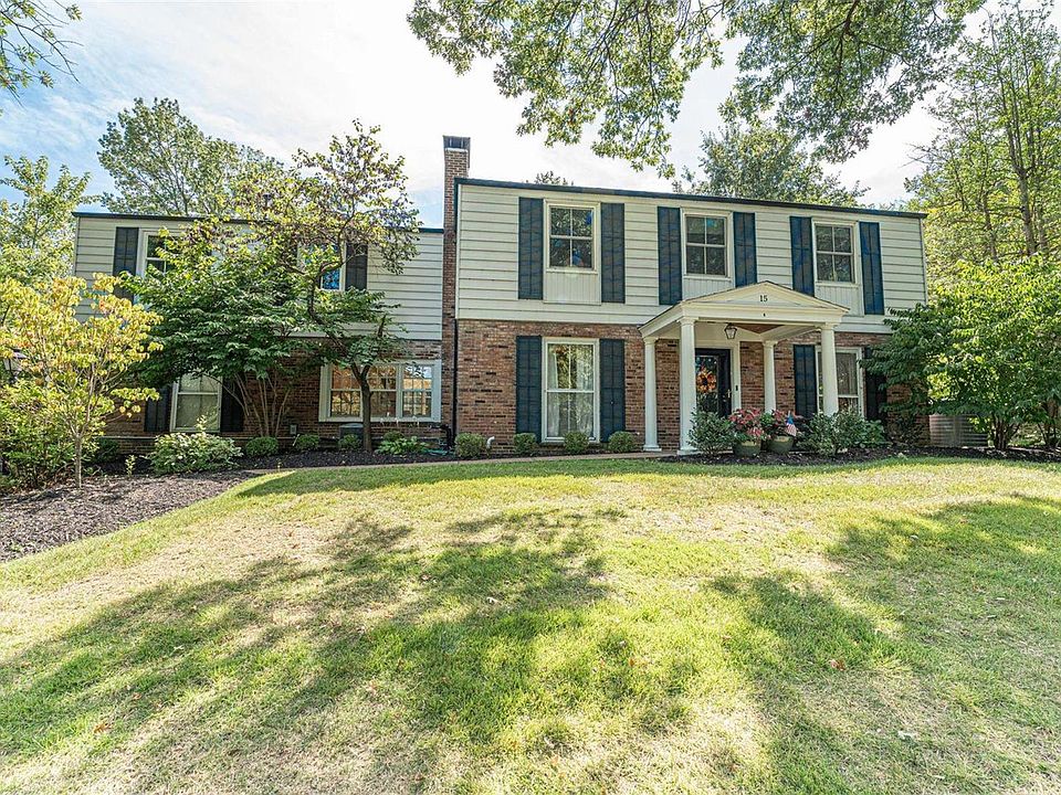1st image of 15 Fleetwood Dr