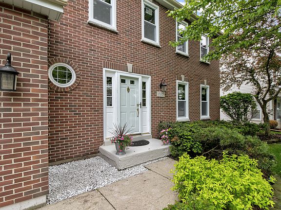 3rd image of 685 Gardenia Ln