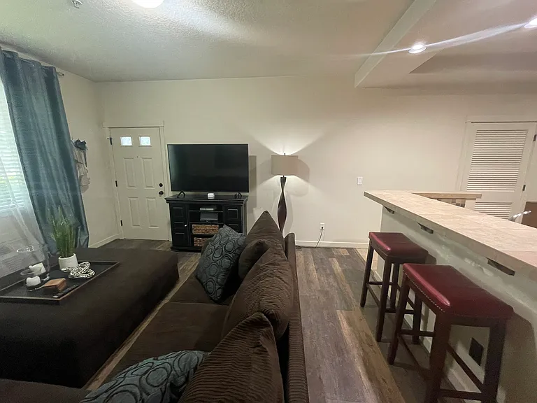 819 NW Wheelock Pl #819 — Photo 67