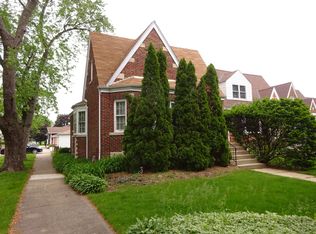 6736 W Schreiber Ave, Chicago, IL