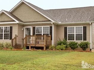 20 Aarons Creek Ln, Flat Rock, NC 28731