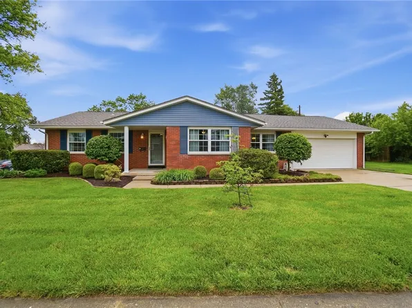 247 Plymouth Ave, Brookville, OH 45309