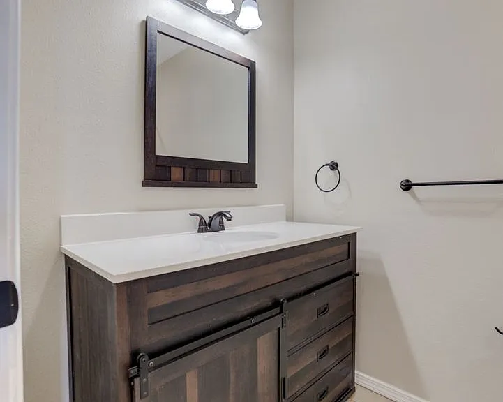 S 79th E Ave Duplex — Photo 23