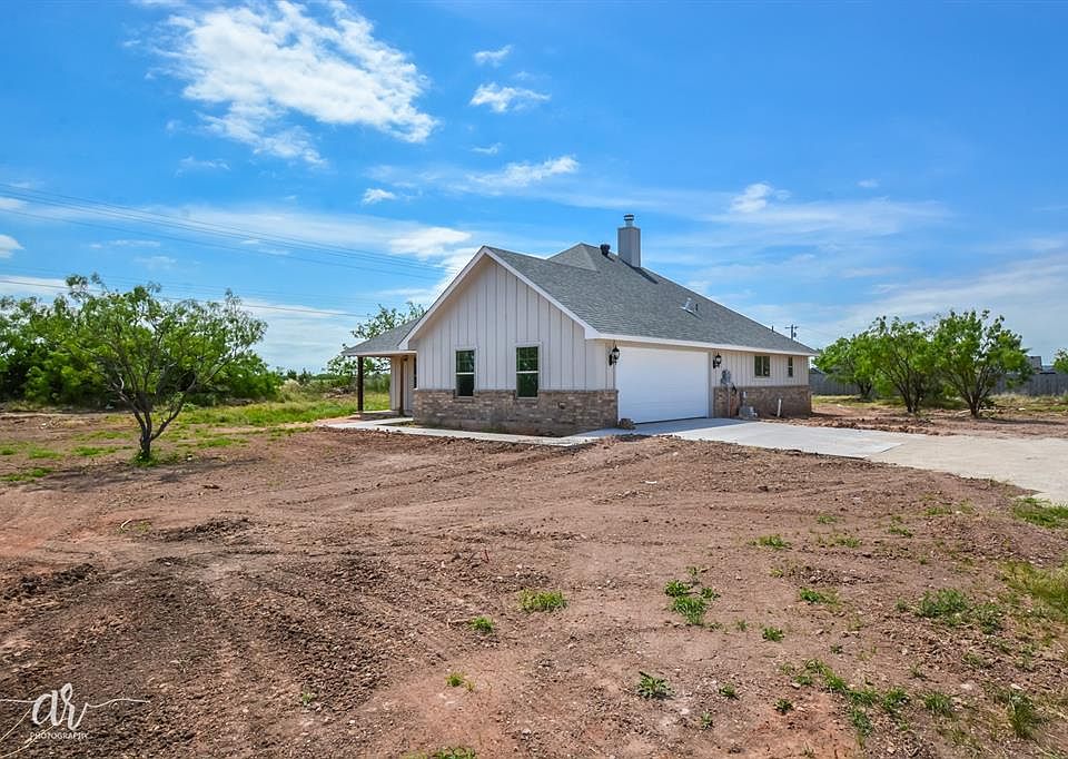 1st image of 111 Foxtrot Ln