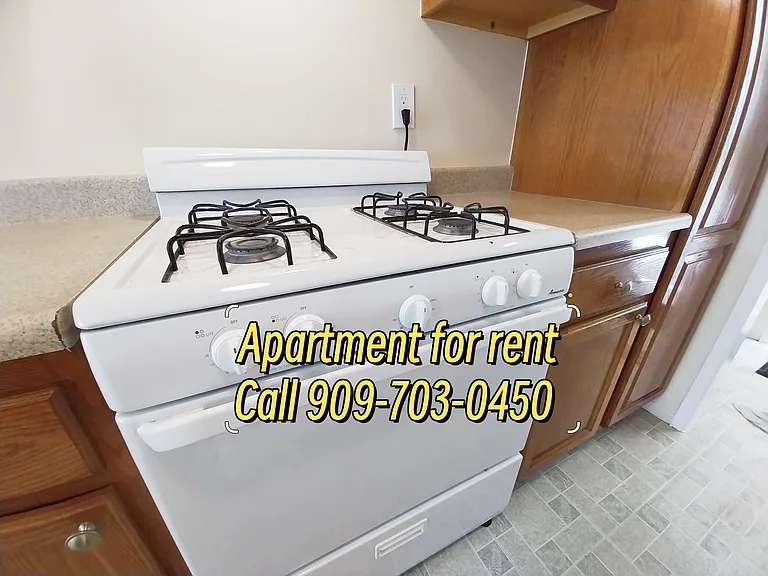 2929 N Garey Ave — Photo 58