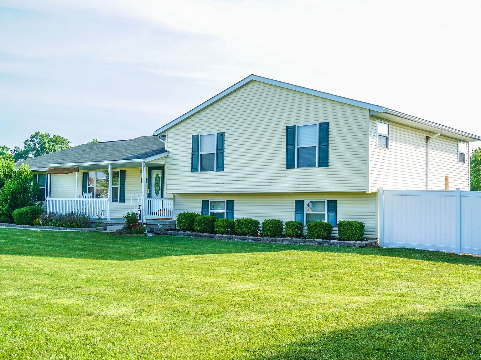 2238 Katherine Blvd, Medway, OH 45341 Zillow