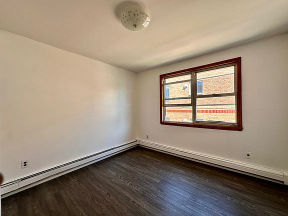 4th image of 1123 128th St APT 2