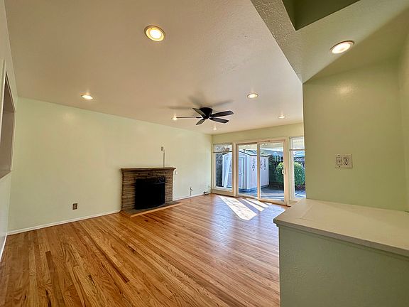4th image of 2353 La Mirada Dr