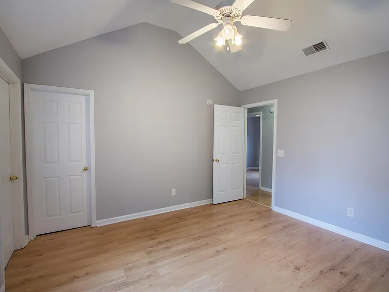 4054 Margo Cir — Photo 15