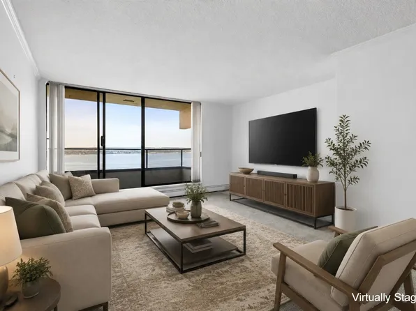 1995 Beach Ave #1402, Vancouver, BC V6G 2Y3