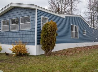 52 Waterview Pkwy, Hamburg, NY 14075