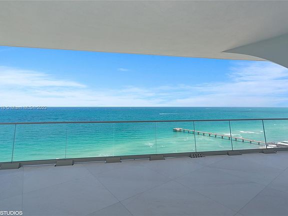 4th image of 16901 Collins Ave #I802
