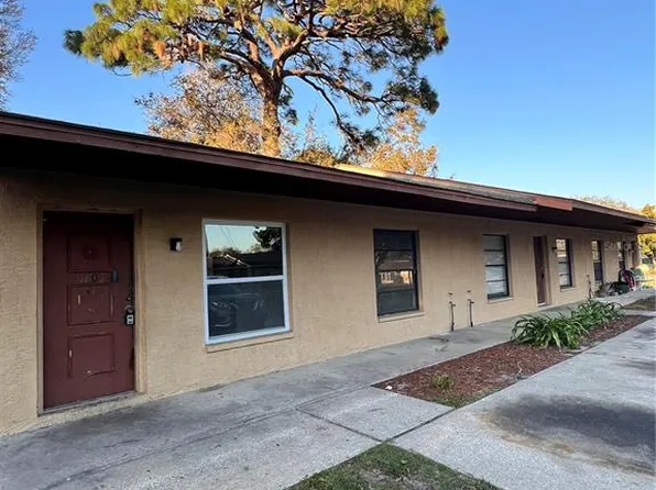 5807 Pine St, New Pt Richey, FL 34652