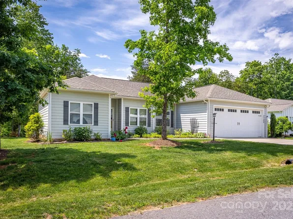 2146 Derby Ct, Morganton, NC 28655