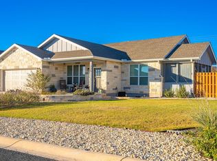 726 Madilynn Ct, Fredericksburg, TX 78624
