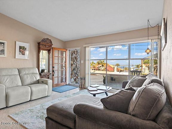 4th image of 2123 N Indian River Dr