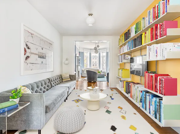 557 Ninth Street image 3 of 21