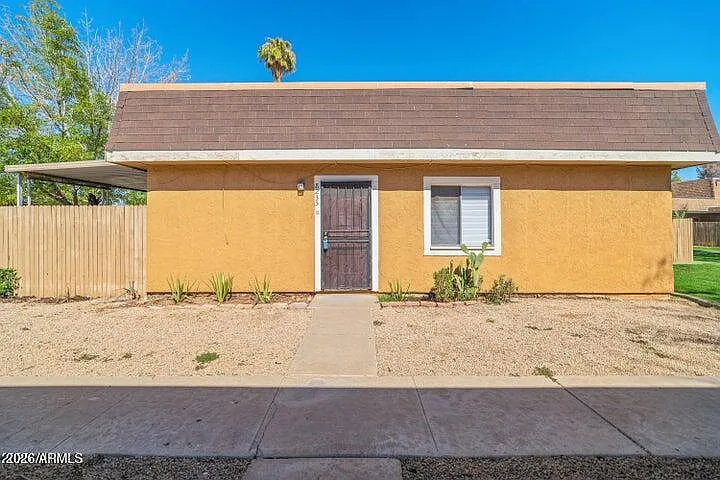 2 bed, 1.0 bath, 792 sqft, $1,700 — Photo 1