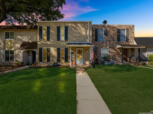 146 Amistad, Universal City, TX 78148