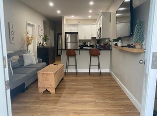 368 Chelmsford St #1F, Lowell, MA 01851