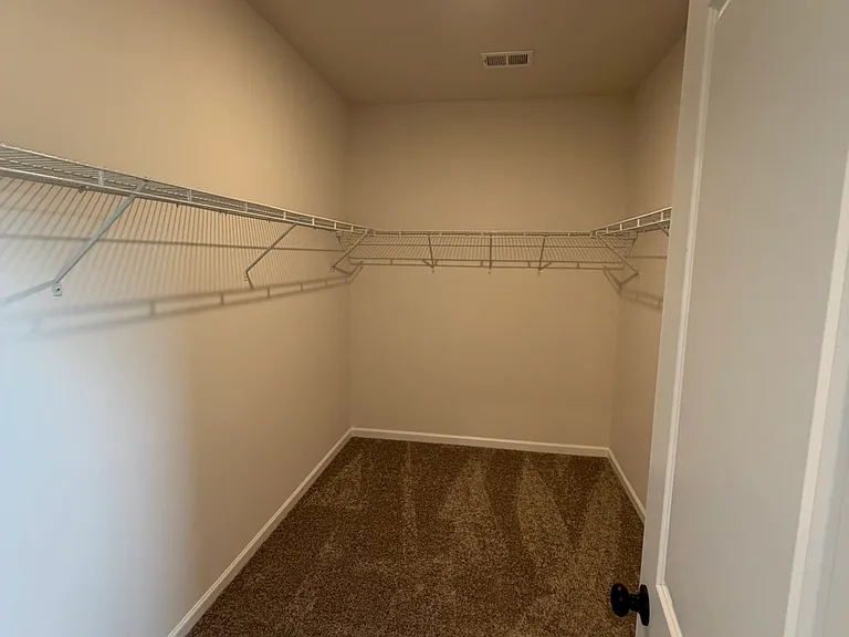 33 Lone Cypress St — Photo 14