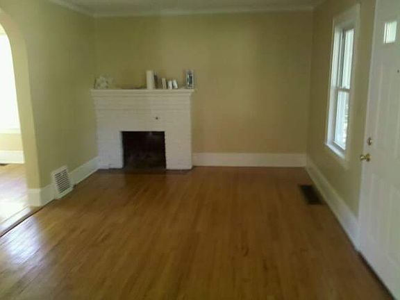 3rd image of 221 Westmoreland Ave