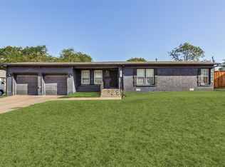 2016 Grandview Dr, Fort Worth, TX 76112