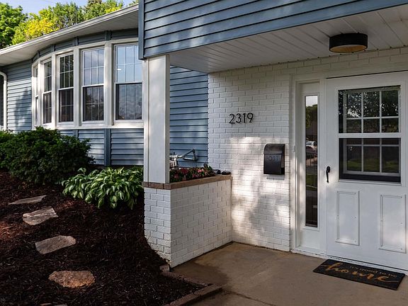 3rd image of 2319 Salem Ct