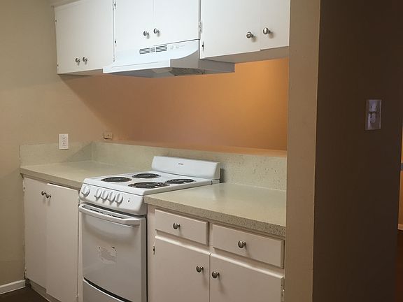 3rd image of 5101 Evans Ave APT 108