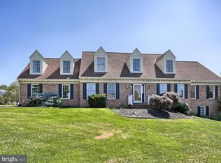 2144 Saddleridge Rd, Lancaster, PA 17601