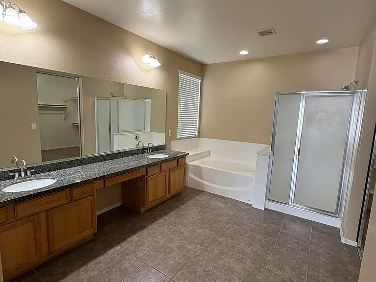 2703 E Zion Way — Photo 12