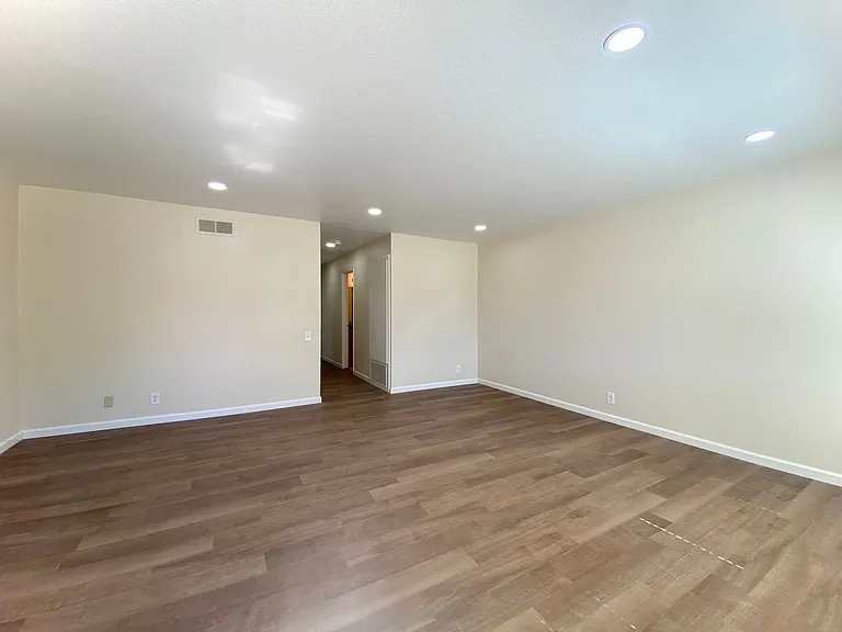 33025 Calistoga St — Photo 8