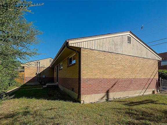 3rd image of 4536 W Virginia Ave