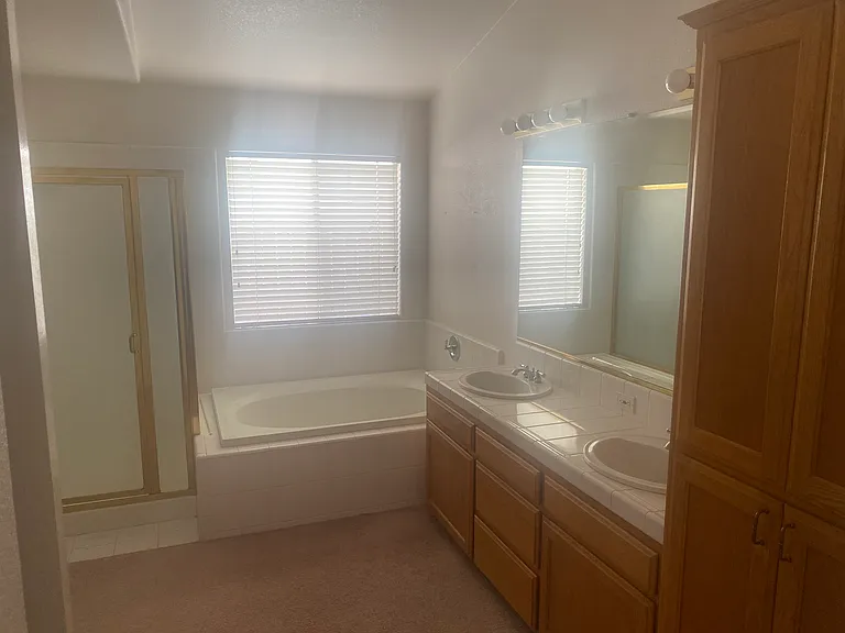 2617 E Niles Ave — Photo 9